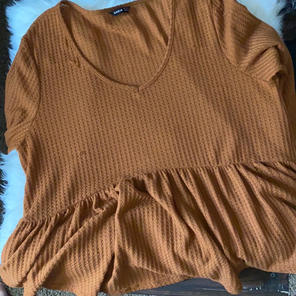Long sleeve super cute top